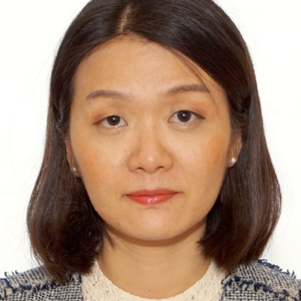George Mason University Costello College of Business faculty Barbara Su headshot