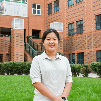Xinyi Li